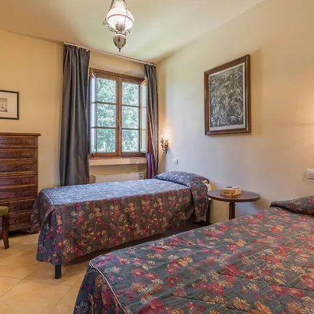 Salvucci With Private Pool In Villa *
